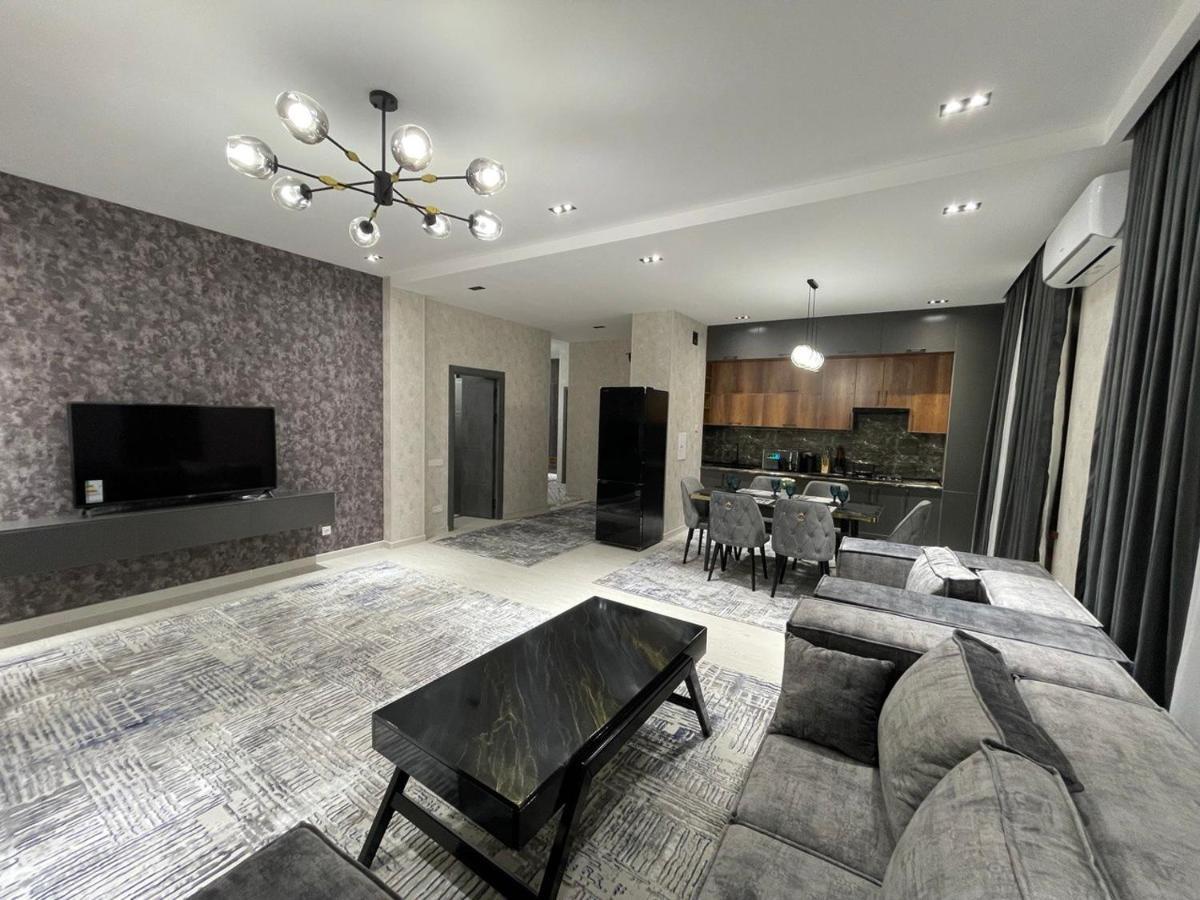Appartamento Yakkasaroy Dream House Tashkent Esterno foto